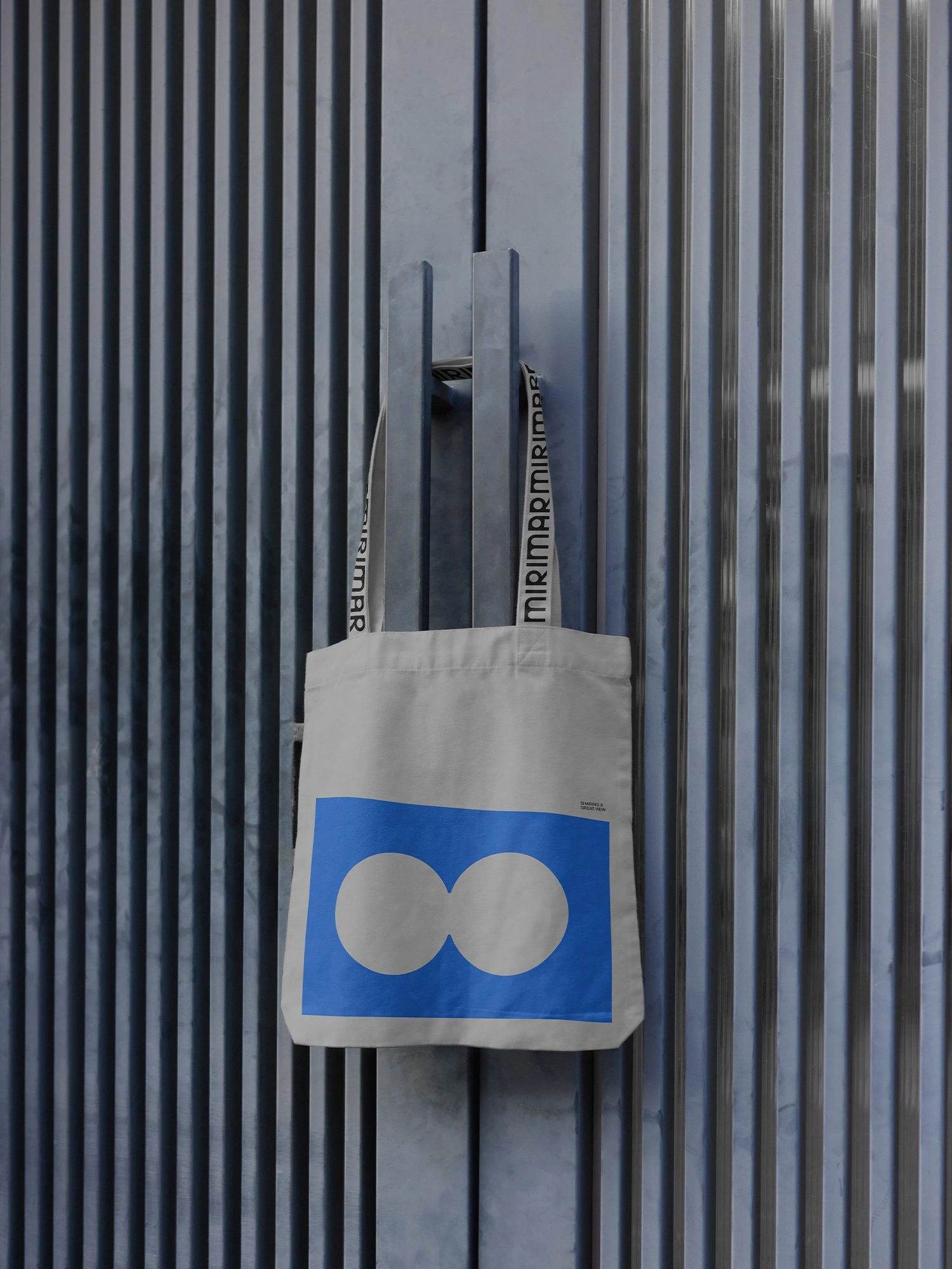 MIRIMAR_Totebag_©StudioPatria_1.webp