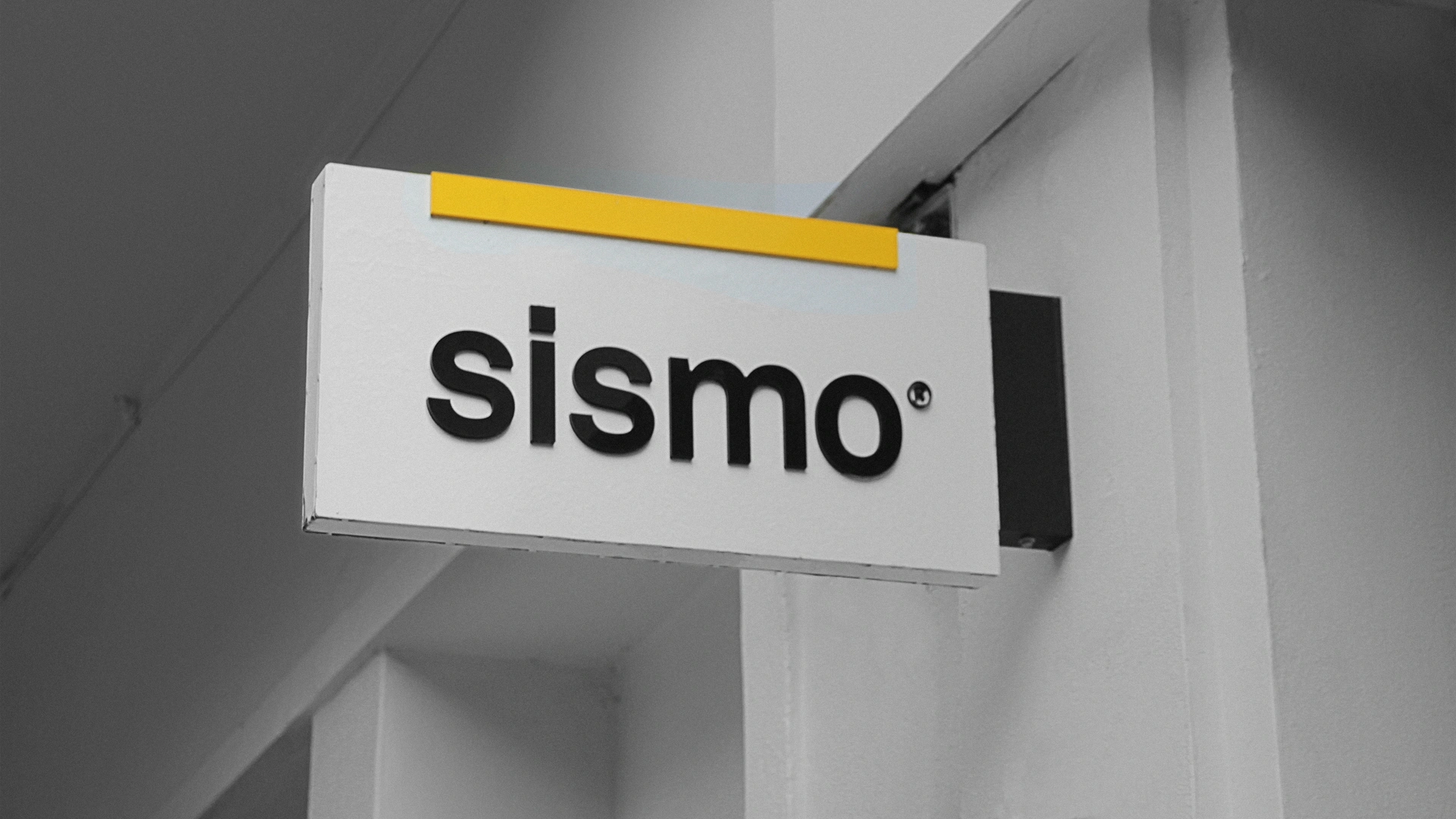 Sismo_Apparel_Sign_©StudioPatria.webp